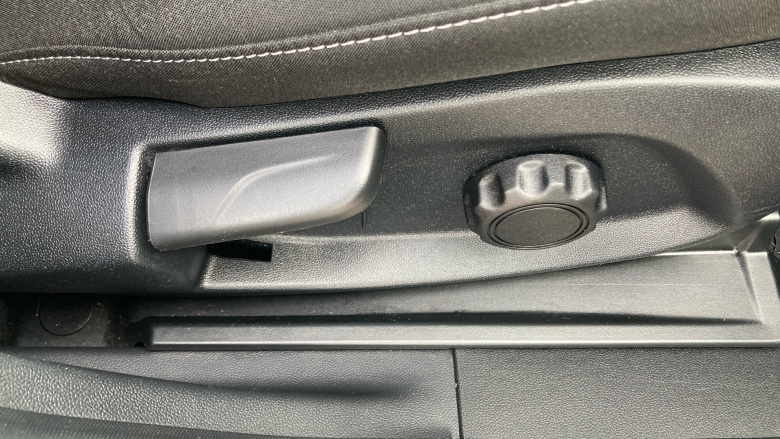 Ford Puma 1.0 EcoBoost Hybrid mHEV Titanium 5dr Petrol Hatchback